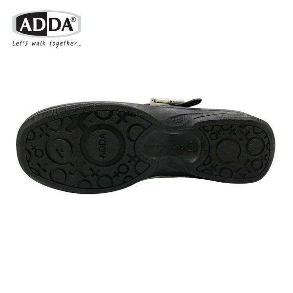 ADDA รองเท้านักเรียน เด็กผู้หญิงลาย We Bare Bears ลิขสิทธิ์แท้ รุ่น 41S02W1 (ไซส์ 34-43)